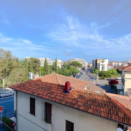 Guignon - Apart Sunny Comfort Close To The Port & Station Antibes Dış mekan fotoğraf