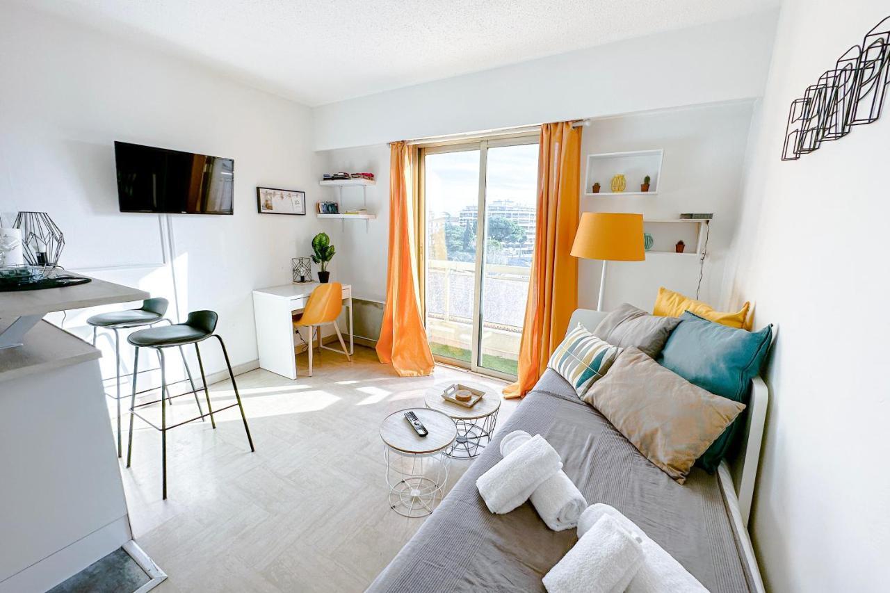 Guignon - Apart Sunny Comfort Close To The Port & Station Antibes Dış mekan fotoğraf